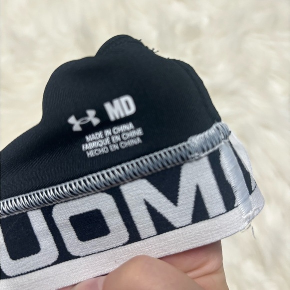 Under Armour Sports Bra - Girls Medium - Picture 3 of 4